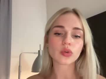 girl Chaturbat Sex Cams with alexagrayfreeforyou